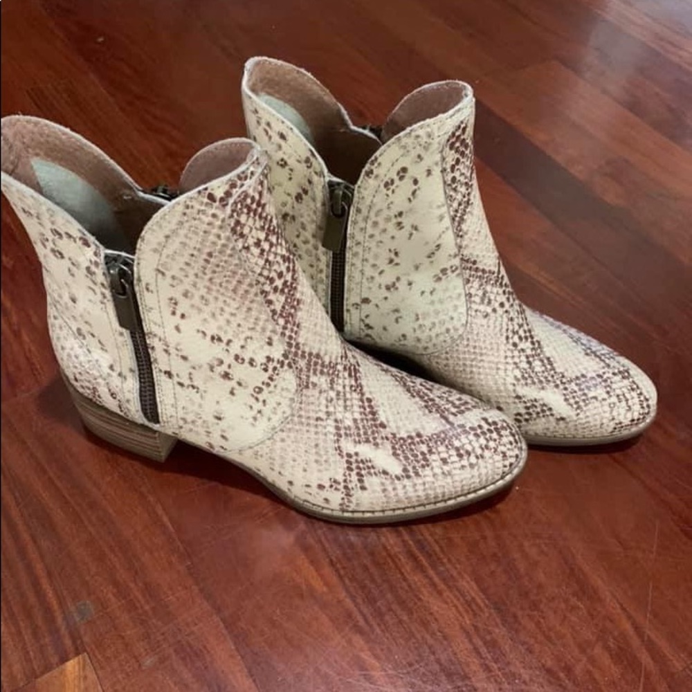 Booties - Picture 2 of 4